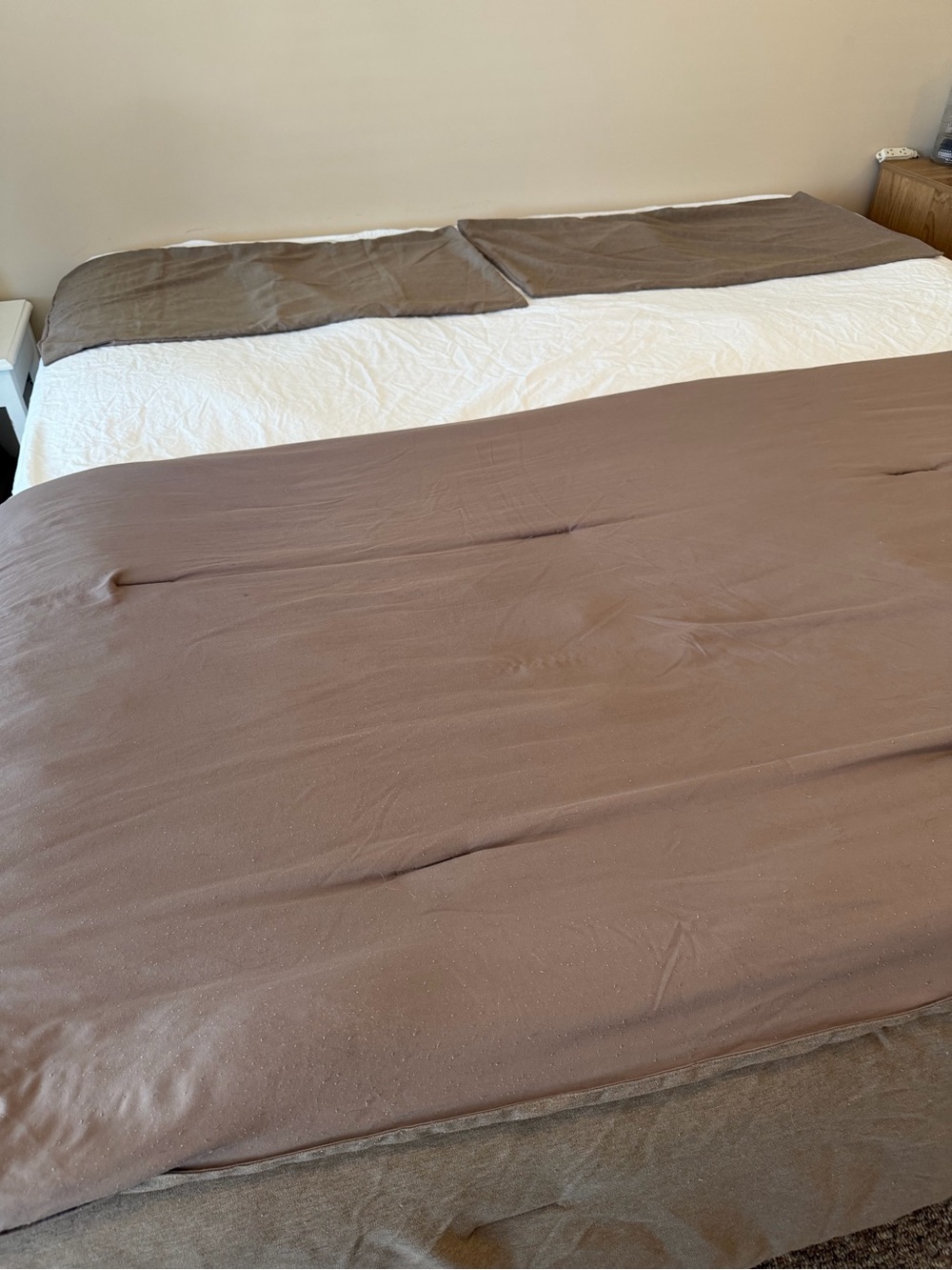 King size Brown Linen-Look comforter & King Shams - Set of 2